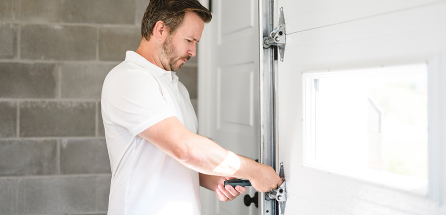 Common Causes of Emergency Garage Door Breakdowns